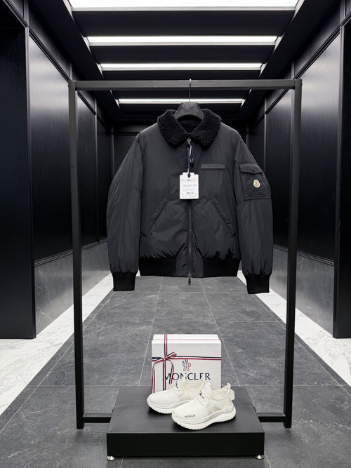 Moncler Reversible Teddy Fleece Pilot Jacket with Dual Texture Design