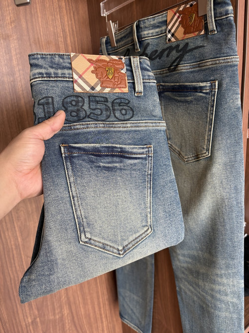 Fendi Soft Jeans with Luxury Leather Waist Tag
