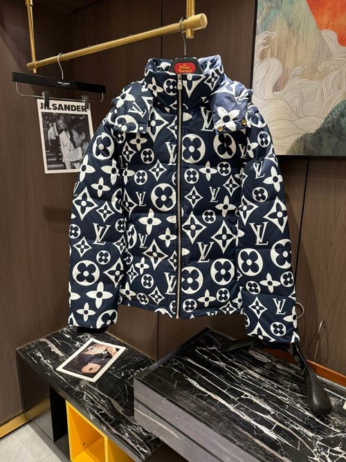 Louis Vuitton Premium 90% Down Jacket with Classic Logo and Color