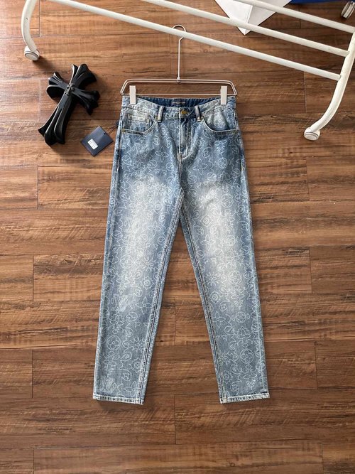 Louis Vuitton High-Quality Cotton Jeans Suitable for All Occasions