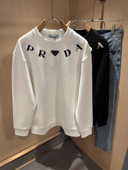 Prada Classic & Fashionable Long Sleeve Sweatshirt with Logo Pressing