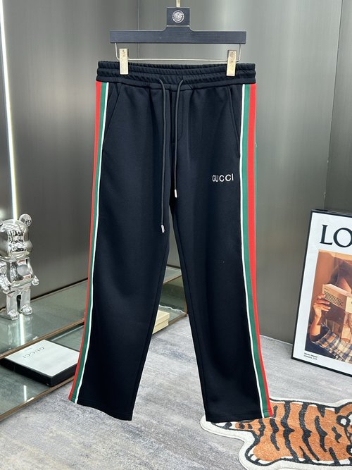 Gucci New Casual Pants with Logo, Black Only