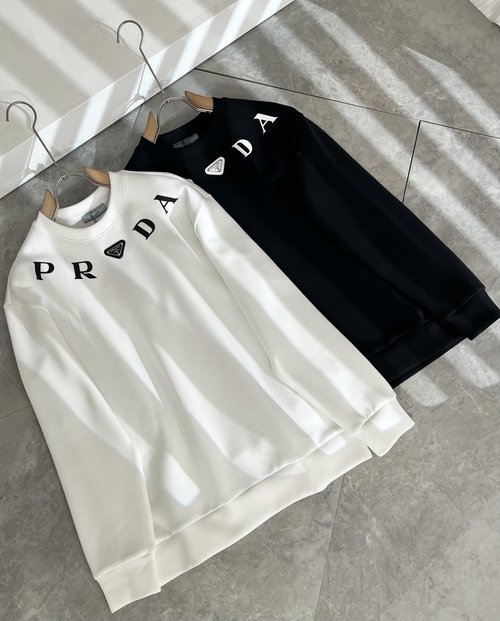 Prada Exclusive Classic Fashion Long Sleeve Hoodie with Luxury Logo