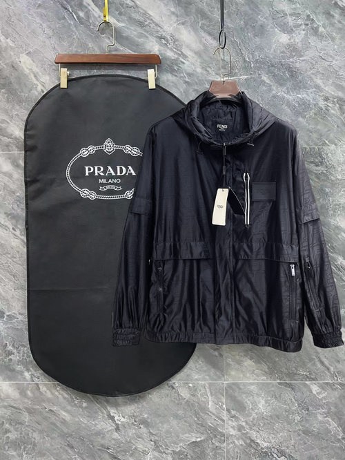 Fendi Premium Jacket with Breathable Fabric and Good Fit