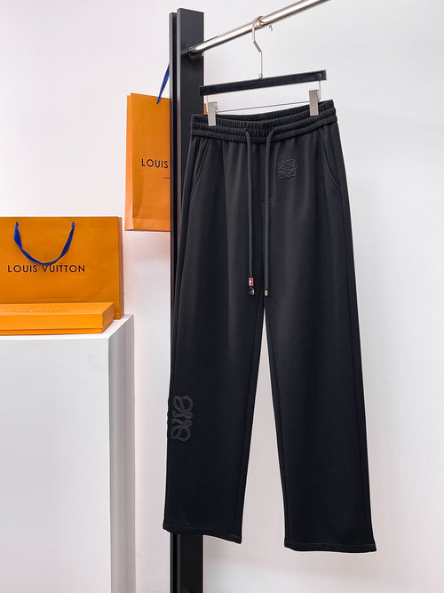 Loewe Casual Pants with Classic Logo and High Comfort