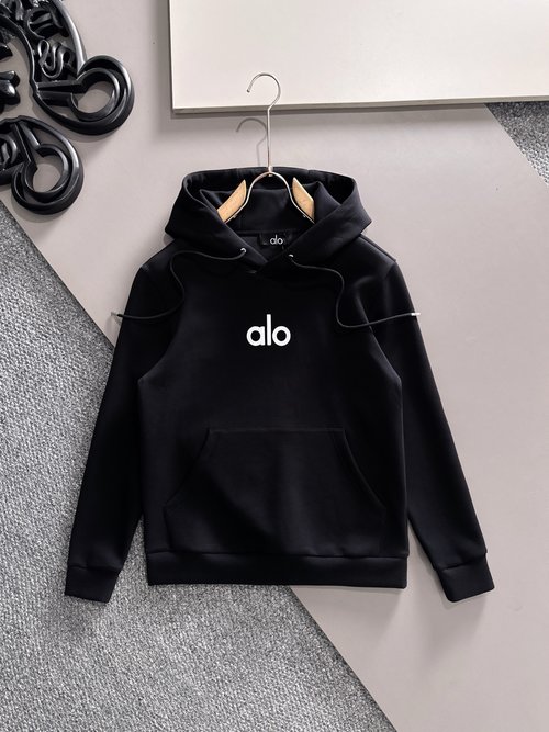 Alo Elegant Cotton Hoodie Featuring Distinctive Logo