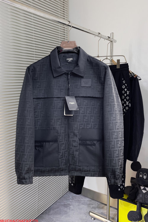 Fendi Pre-sales Jacket with Complete Labels and High Comfort