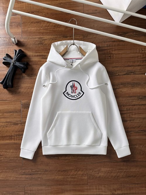 Moncler Stylish Unisex Hoodie with Logo in Premium Cotton