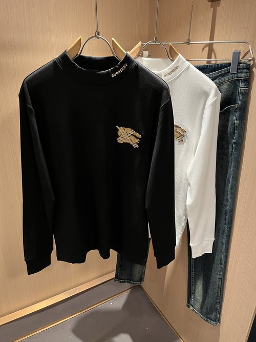 Burberry Luxurious Logo-embroidered Long-sleeve Base Layer