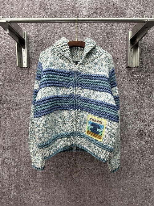 Chanel Retro Knitted Cardigan with Stripe Color - Blocking