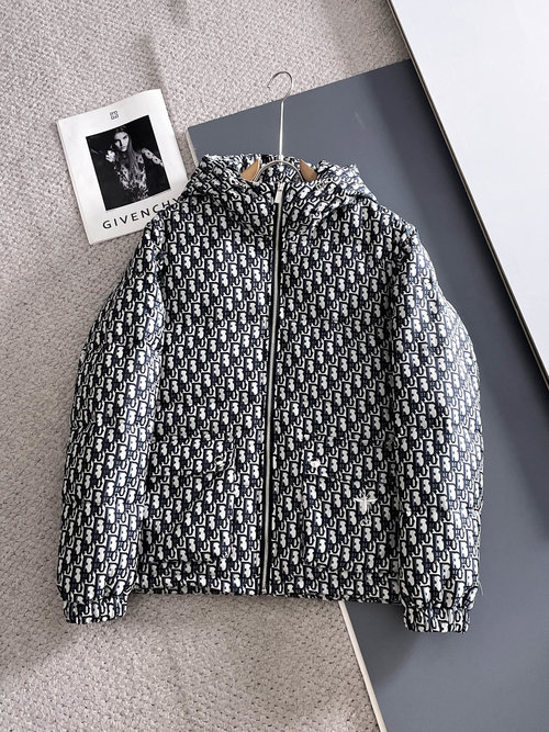 Dior Premium 90% Down Jacket Featuring Logo and Color Block