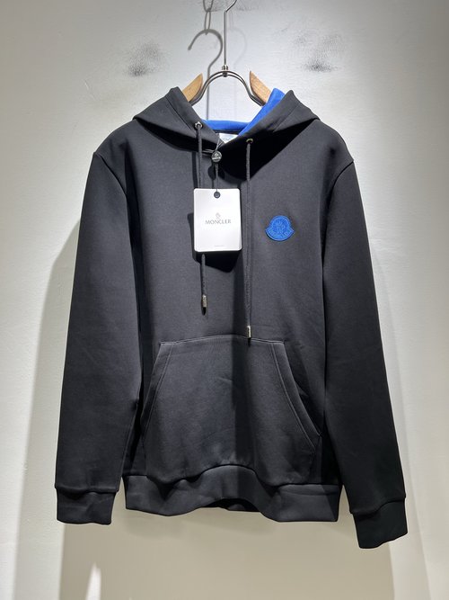 Moncler Comfortable Long Sleeve Sweatshirt with Embroidery