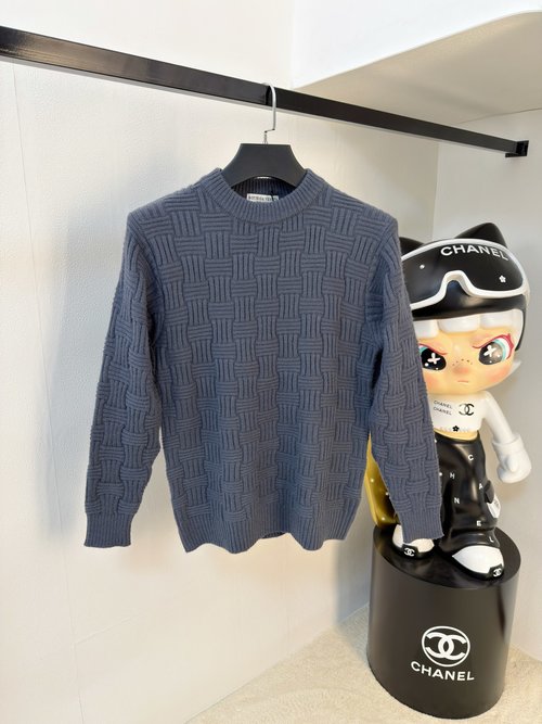 Bottega Veneta High-quality Knitted Wool-blend Sweater with Logo