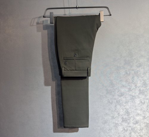 Loro Piana Luxurious and Comfortable Straight-Leg Casual Trousers