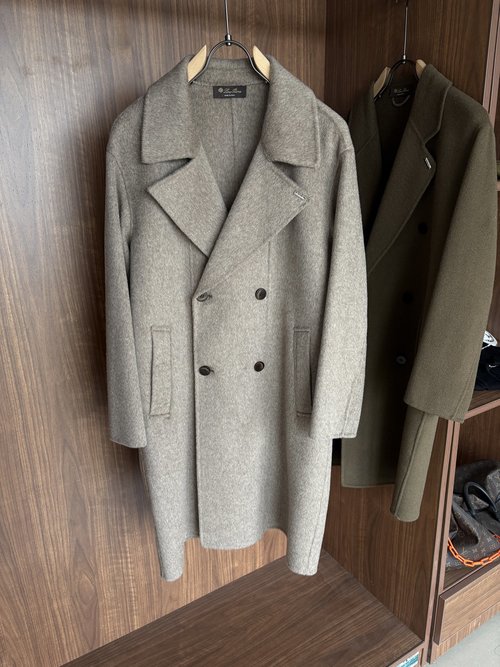 Fendi Stylish Herringbone Wool and Cashmere Blend Coat