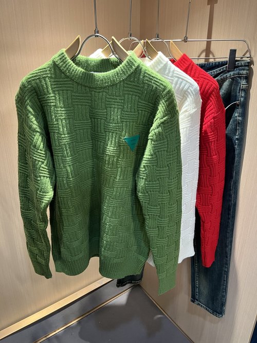 Bottega Veneta Premium Knit Wool Sweater with Leather Logo Design