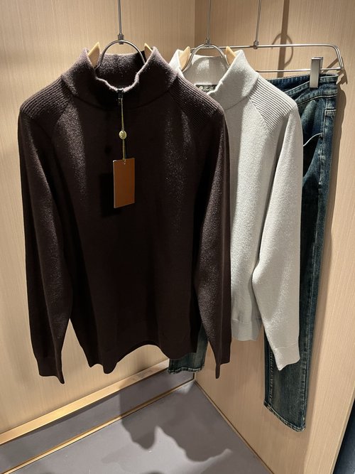 Loro Piana Comfortable Knitted Wool Sweater for Commute