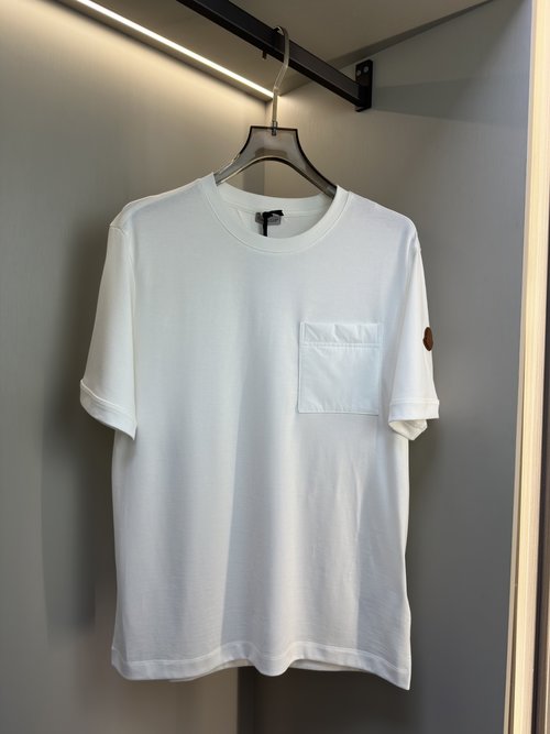 Moncler Xinjiang Cotton Short Sleeve with Spliced Fabric and Leather Patch