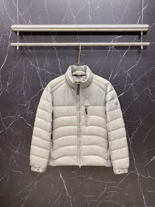 Canada Goose Slim-Fit Down Jacket with Durable Windproof Fabric