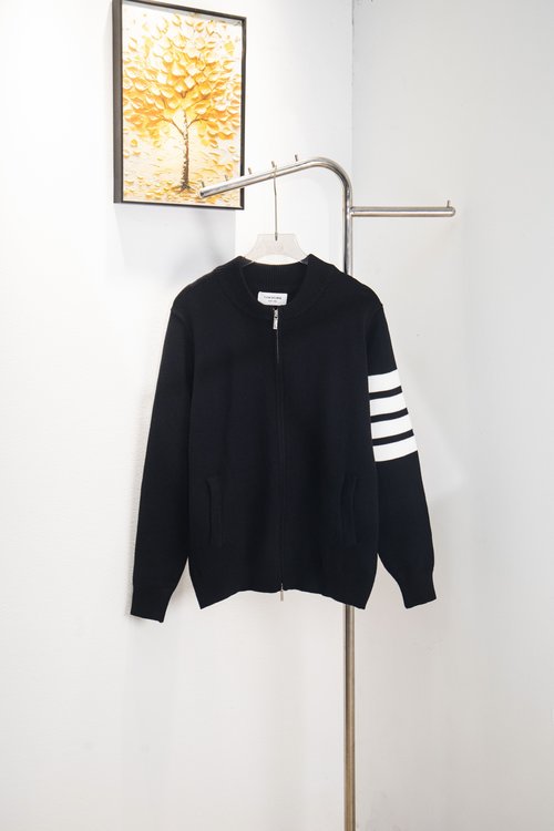 Thom Browne Soft and Warm Knitted Double-Zipper Coat