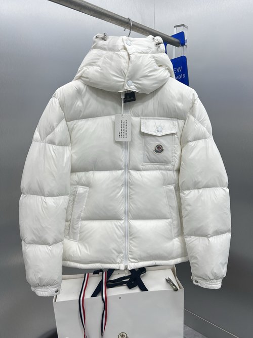 Moncler Premium Down Jacket with Superior Materials
