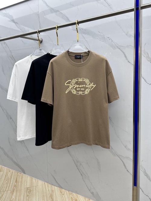 Givenchy Printed Short Sleeve T-shirt with Dual Yarn Cotton