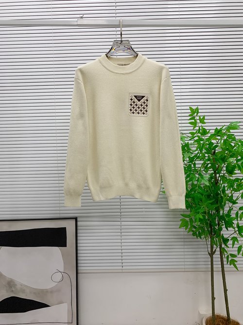 Bottega Veneta Luxurious Handmade Knit Sweater Using Imported Wool