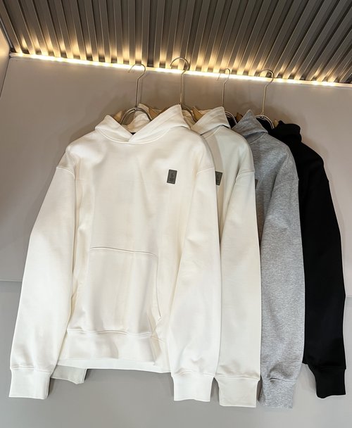 Polo Ralph Lauren Solid Color Long-Sleeve Base Layer Embellished with Logo