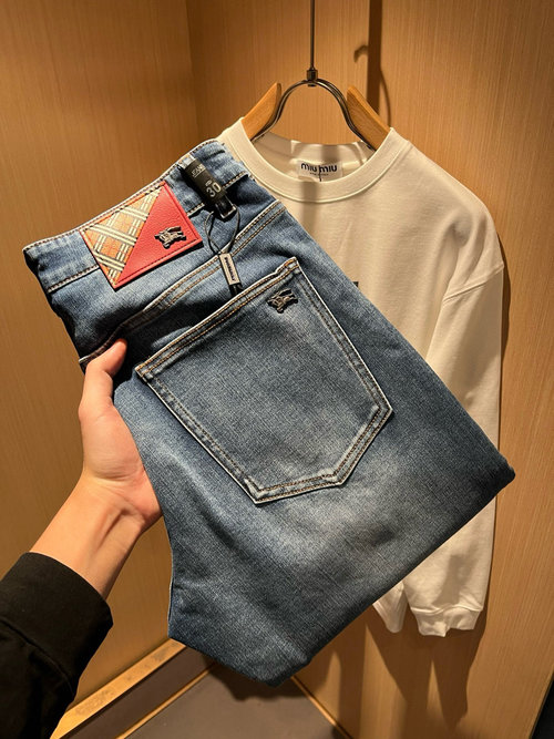 Burberry Classic Fit Denim Jeans with Iconic Logo Design