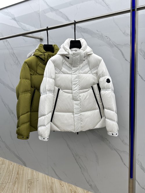 Moncler New Hooded Down Jacket with Premium Craft
