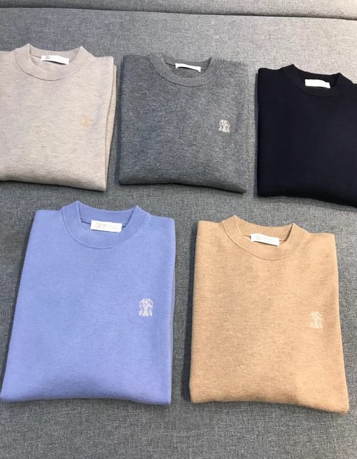 Brunello Cucinelli Luxury Pure Wool Sweater for All Occasions