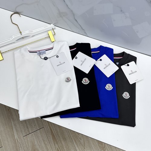 Moncler Simple Short - Sleeve Tops with Logo Badge