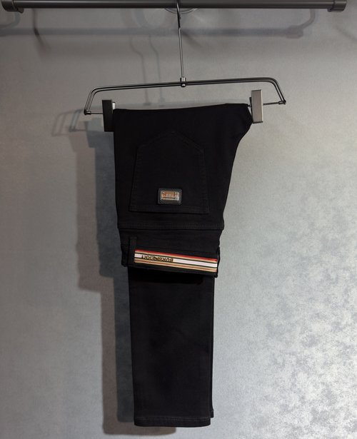 Burberry Luxurious Jeans with Soft Heavy-Washed Fabric