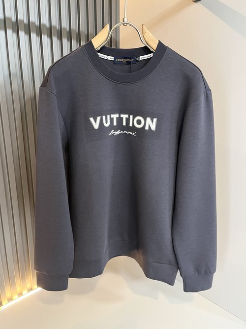 Louis Vuitton Stylish Cotton Long Sleeve Hoodie with Pressed Logo