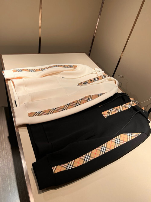 Burberry Casual Cotton Hoodie with Grid Splicing