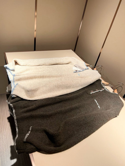 Dior Unisex Knitted Wool Sweater with Logo Embroidery