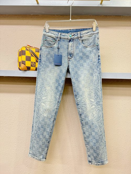 Louis Vuitton Signature Logo for Premium Quality Denim Pants