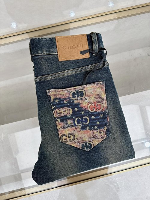 Gucci High-quality Jeans with Classic Logo and Stretch