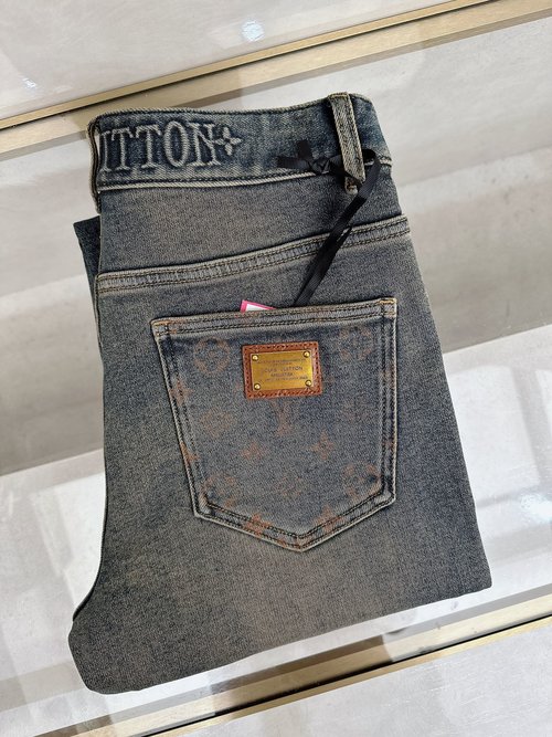 Louis Vuitton High-quality Jeans with Classic Logo and Stretch