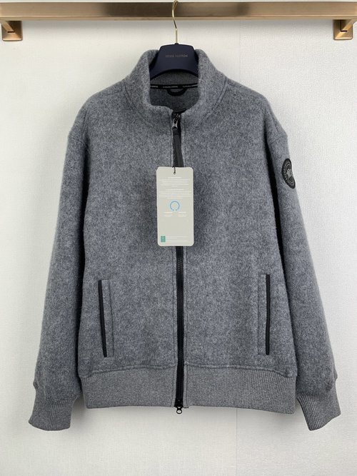 Canada Goose Fleece Badge Collared Jacket with Spacious Fit