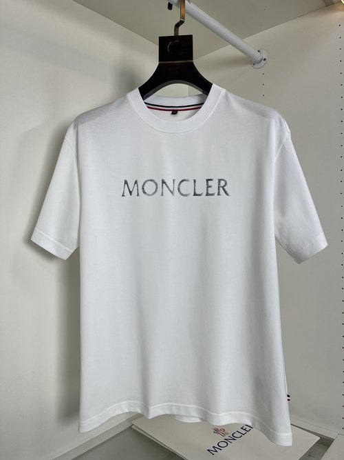 Moncler Premium Apparel with Fashionable Design