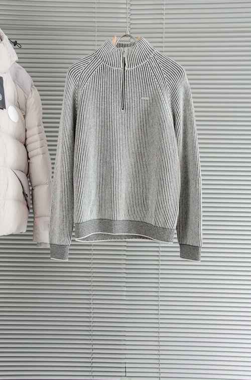 Brunello Cucinelli Classic Solid-color Wool Sweater with Stand-up Collar