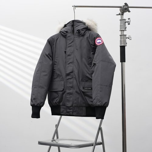 Canada Goose Pilot Hooded Down Jacket in Graphite Grey